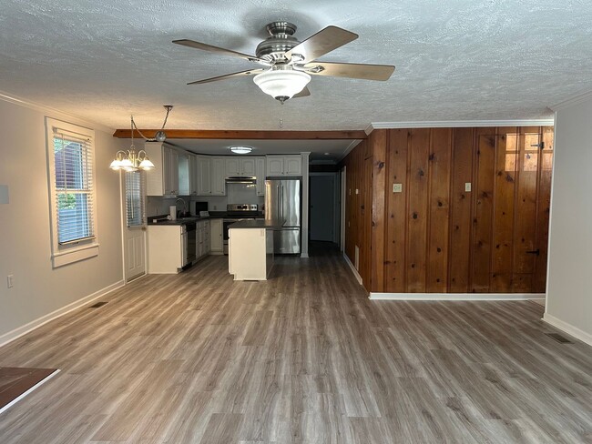 Foto del edificio - 736 Rosedale St