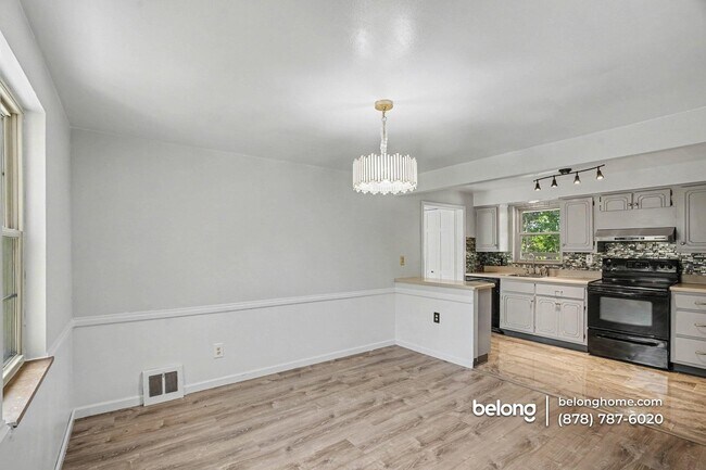 Foto del edificio - 5240 Orchard Hill Dr
