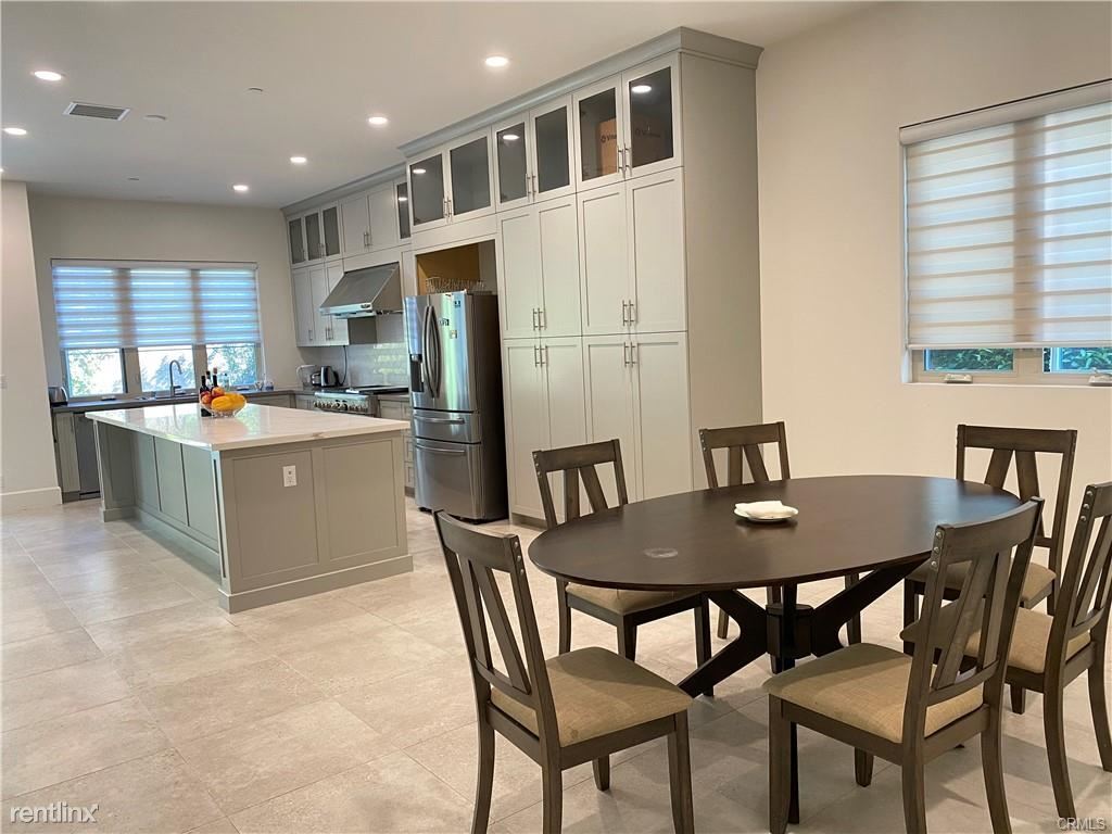 Foto principal - 4 br, 4.5 bath House - 86 Rockinghorse