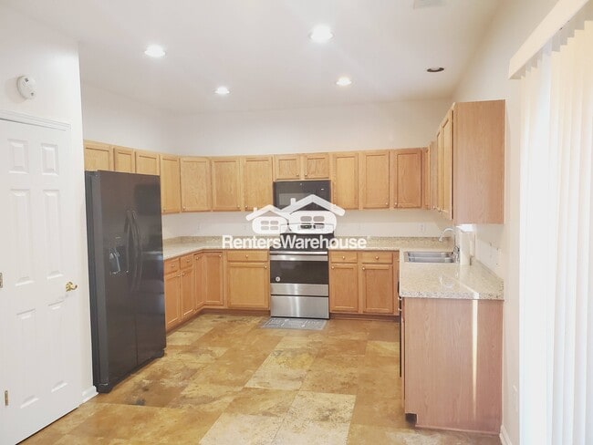 Foto del edificio - 7711 Parkside Dr