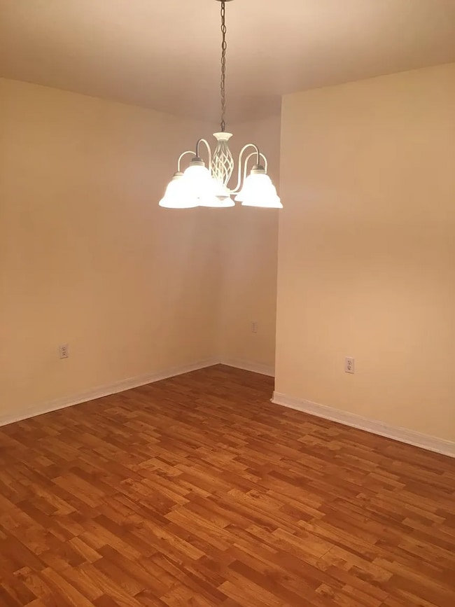 Building Photo - Townhome on Northside of Lakeland