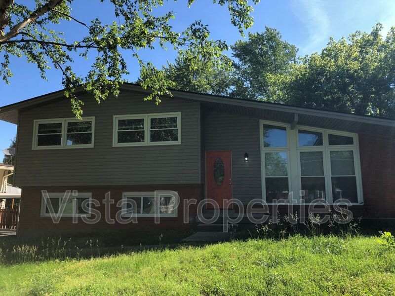 3817 Klondike Ln, Louisville, KY 40218 House Rental in Louisville, KY