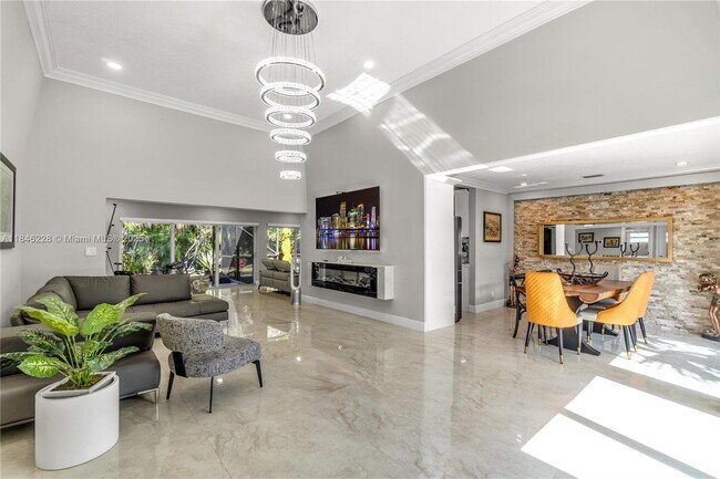 Foto del edificio - 5601 White Cedar Ln