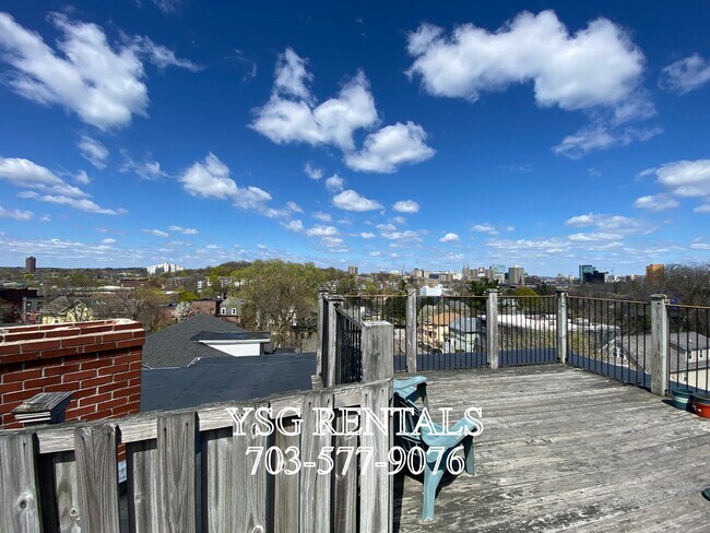 Foto del edificio - 4 Romar Ter