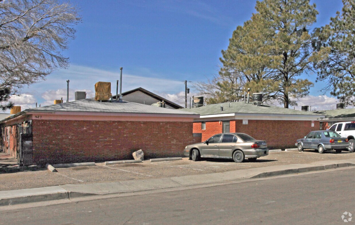 427 Dallas St SE, Albuquerque, NM 87108 427 Dallas St SE Albuquerque