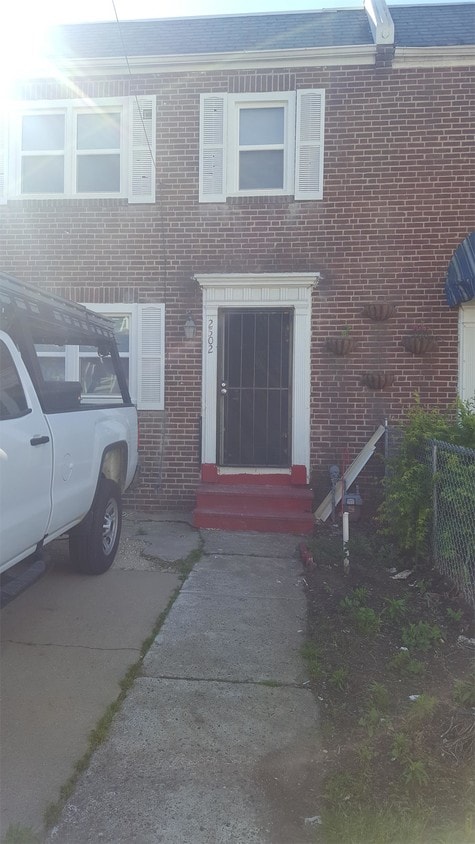 Primary Photo - 2502 Carter St
