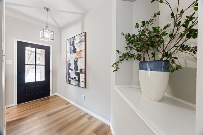 Foto del edificio - 23834 Goodfellow Dr