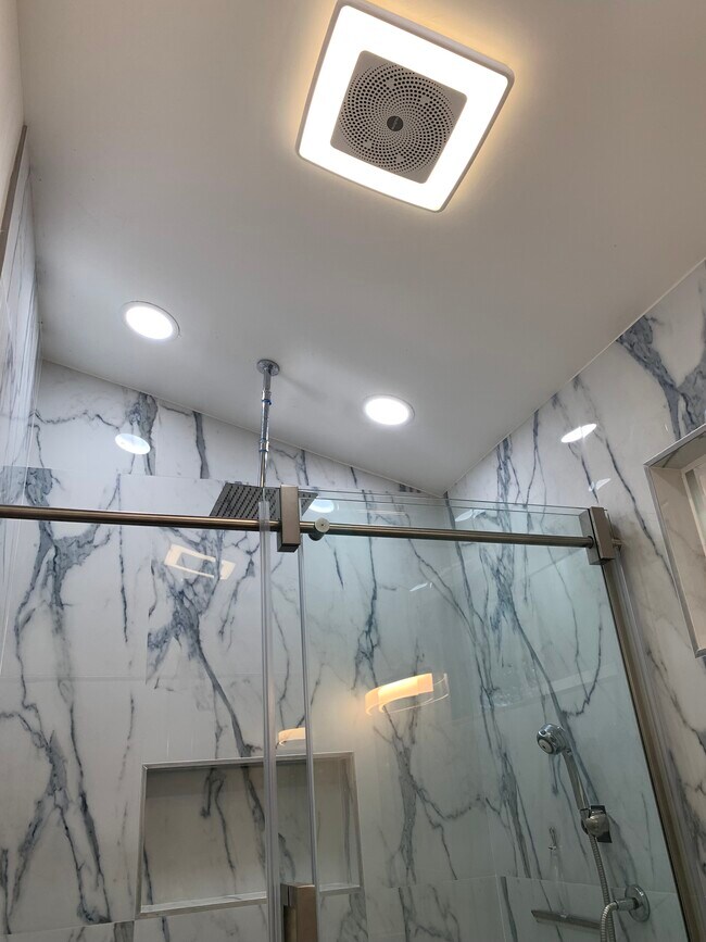 Foto del edificio - 17351 Bullock St