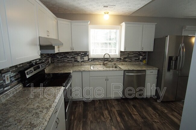 Foto del edificio - 746 Colony Village Way
