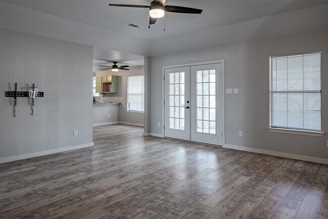 Building Photo - 141 Horseshoe Bend