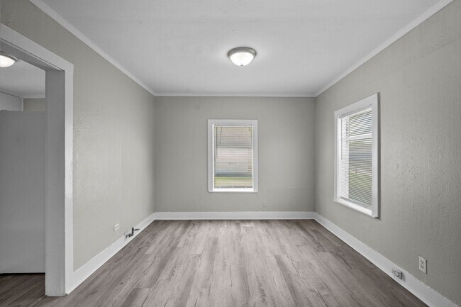 Foto del edificio - Lovely 1 Bedroom / 1 Bath