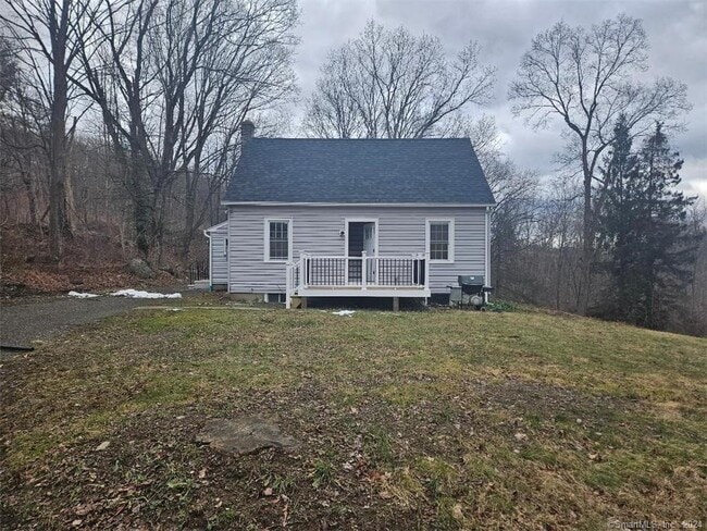 Building Photo - 1129 Southford Rd