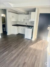 Building Photo - 95 Coldbrook Crescent