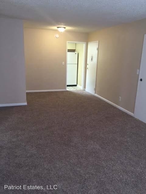 Building Photo - 2 br, 1 bath Apartment - 216 N. Webster