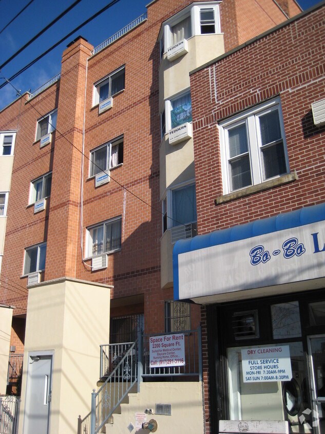 Primary Photo - 99-27 Corona Ave