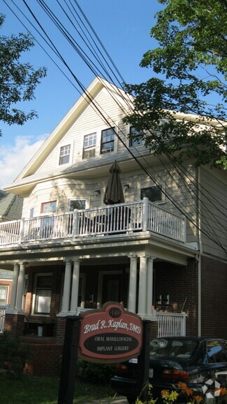 Building Photo - 153 Governor St