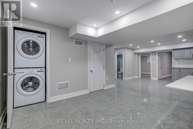 Building Photo - 1238 Playter Pl