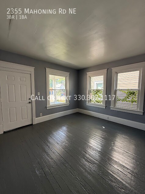Foto del edificio - 2355 Mahoning Rd NE