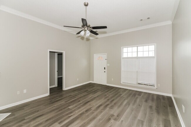 Building Photo - 745 N Sanga Rd