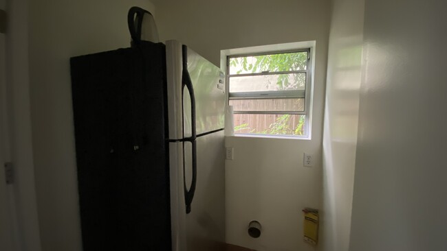 Foto del edificio - 5296 Elvira Rd