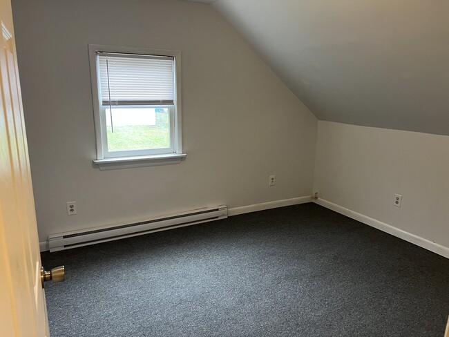 Bedroom 1 - 7 George St