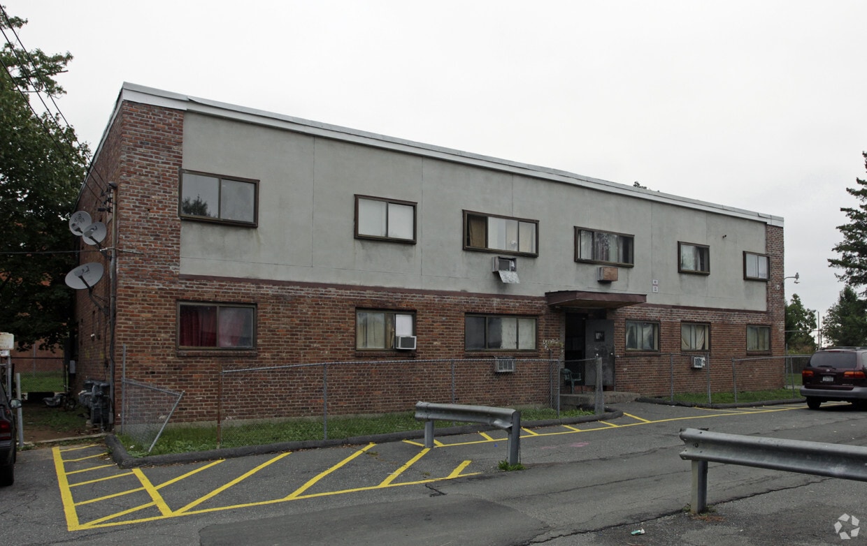 Building Photo - 60 Bethune Blvd