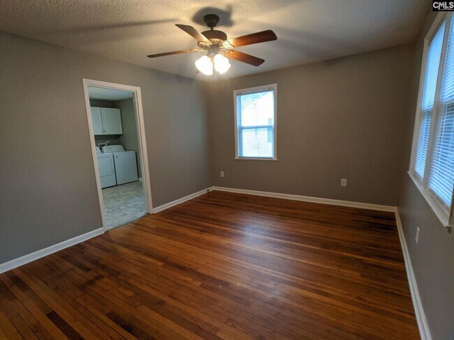 Foto del edificio - 318 S Kilbourne Rd