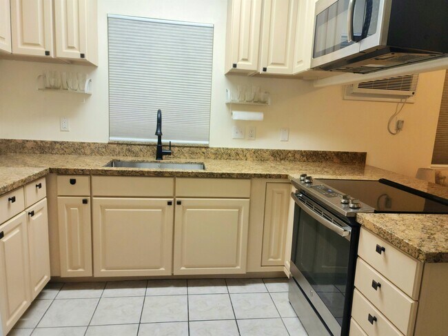 Foto del edificio - 1874 Kaahele Pl