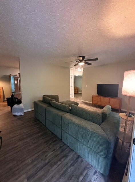 Foto del edificio - 189 Poplar Hill Dr