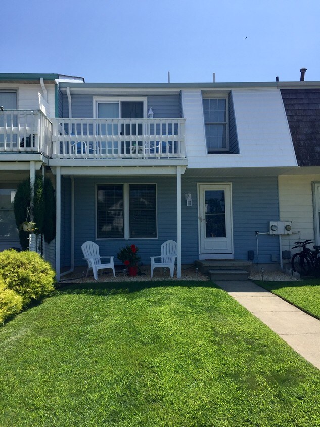 624 Lagoon Blvd, Brigantine, NJ 08203 Townhome Rentals in Brigantine