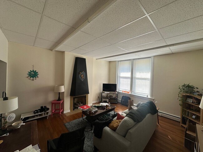 Foto del edificio - 2810-2812 Jefferson Ave