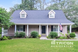 Building Photo - 2142 Red Rose Ln