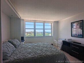 Building Photo - 2121 N Ocean Blvd