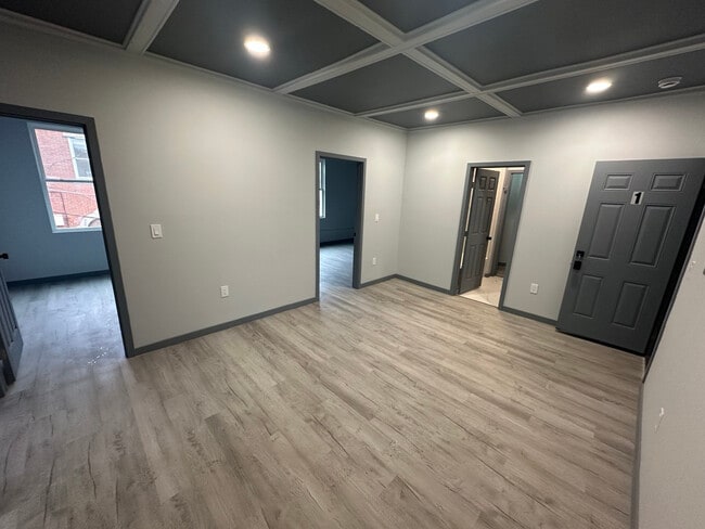 Building Photo - 2552 Brownsville Rd