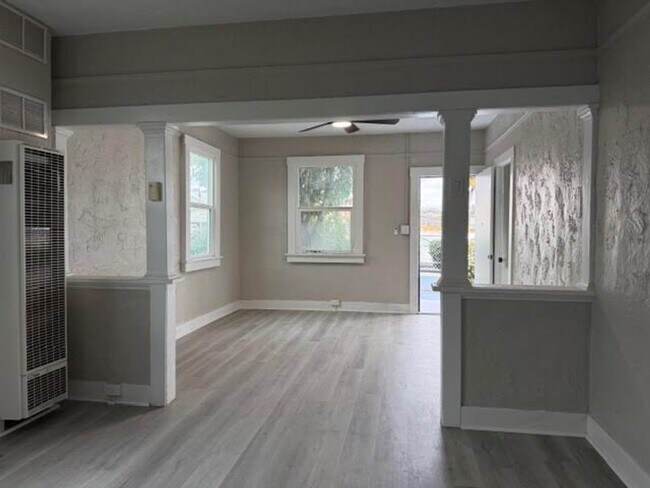 Foto del edificio - Charming 2-Bed, 1-Bath Home in San Diego (92102)