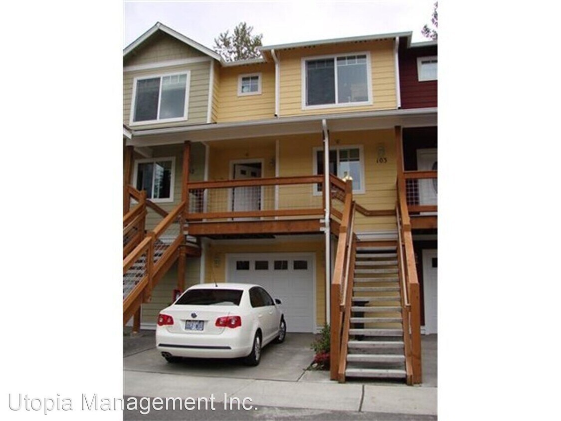 Primary Photo - 2 br, 2.5 bath House - 4043 ELIZA AVE #103