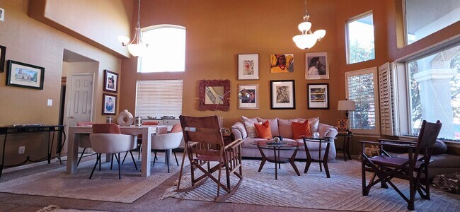 Foto del edificio - Stunning 4 bedroom, 2.5 bath home in West El Paso!