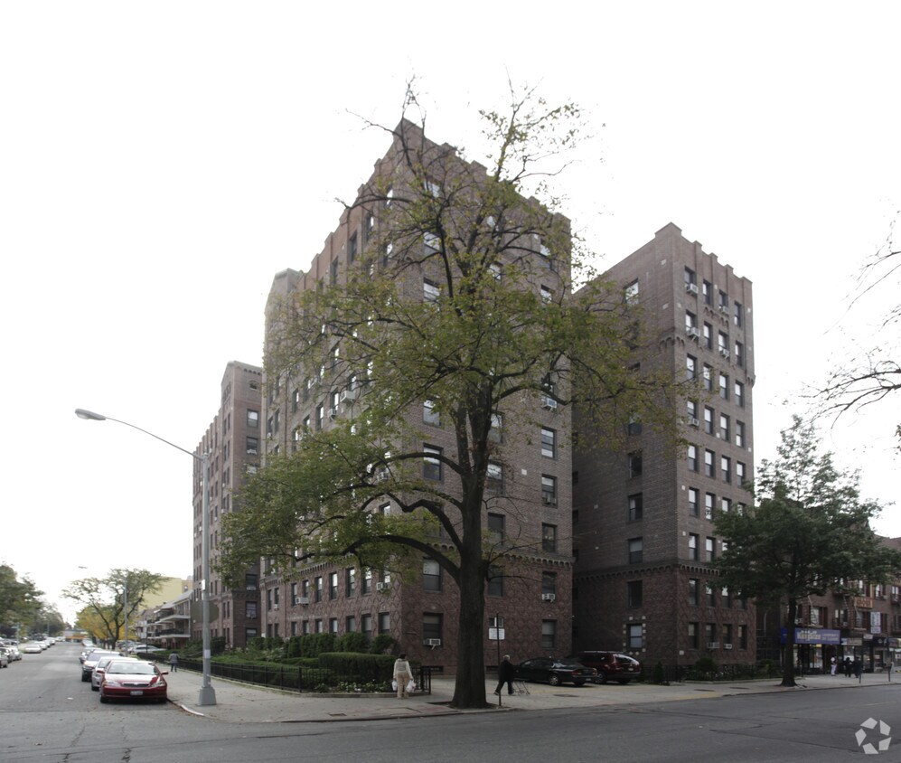 Primary Photo - 83-00 Talbot St
