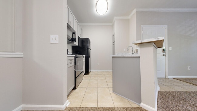 Interior Photo - Colonnade