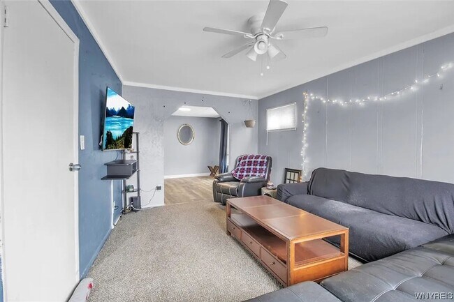 Foto del edificio - 11 Kaufman Dr