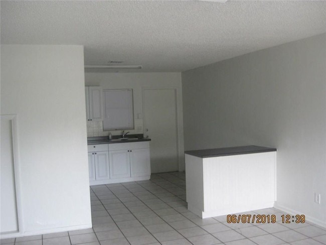 Building Photo - 4115 18th Pl