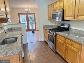 Building Photo - 12003 Skipjack Ct