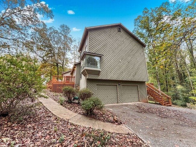 Photo - Beautiful 4 BR 3.5 BA Home in Marietta!