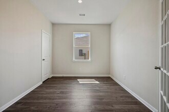 Building Photo - 10354 Red Cardinal Dr
