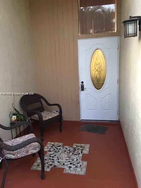 Foto del edificio - 14327 Kendale Lakes Cir