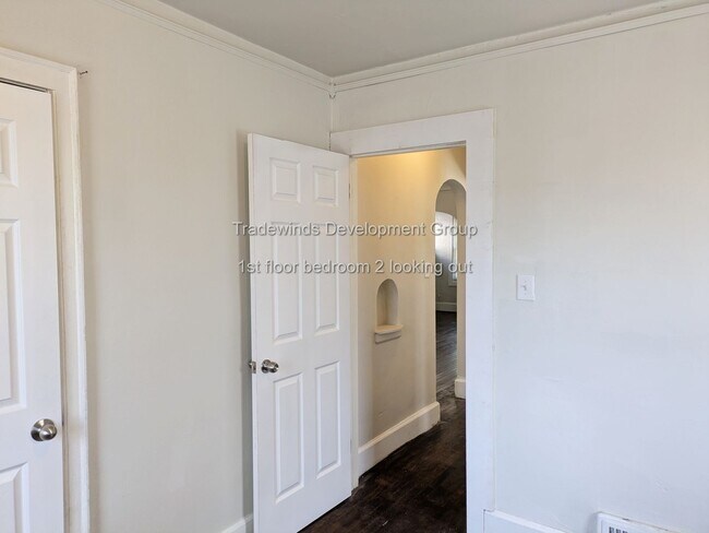 Foto del edificio - 9171 Bishop-4BR Bungalow - Hardwoods/Updated Kitchen - Yorkshire Woods - 48224