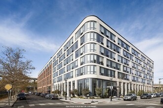 Building Photo - 372 9th St