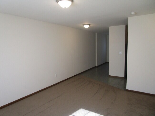 Building Photo - 4538 W Bellview Dr