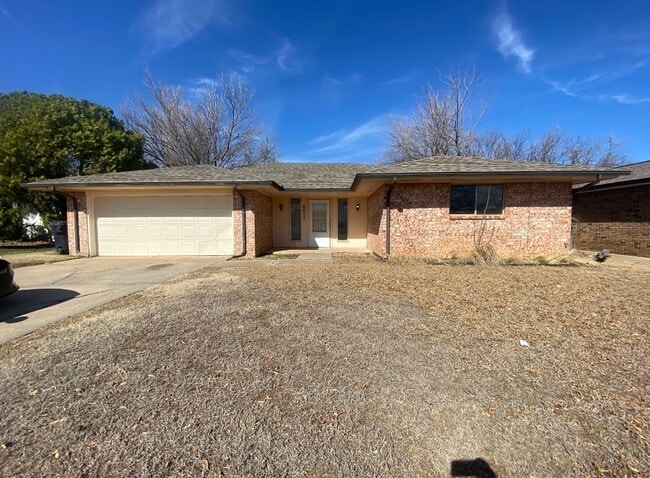 Photo - 3 Bedroom House Available in OKC