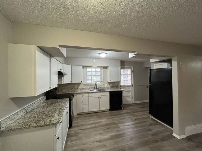 Building Photo - 1510 Ticonderoga Dr